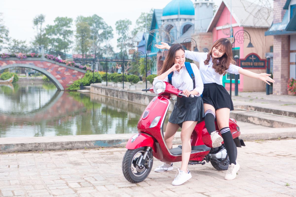 BỎ TÚI 3 TIPS CHỌN XE MÁY ĐIỆN CHO HỌC SINH
